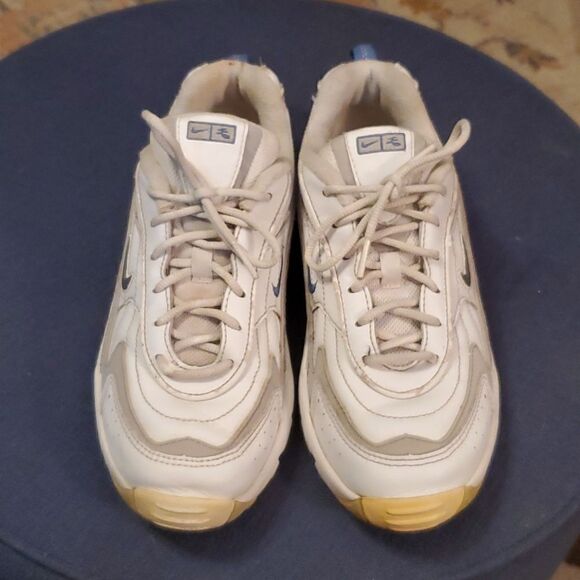 Vintage Nike walk cross training shoes - Picture 5 of 12